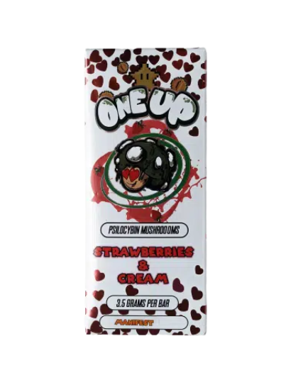 ONE UP STRAWBERRIES & CREAM CHOCOLATE BAR